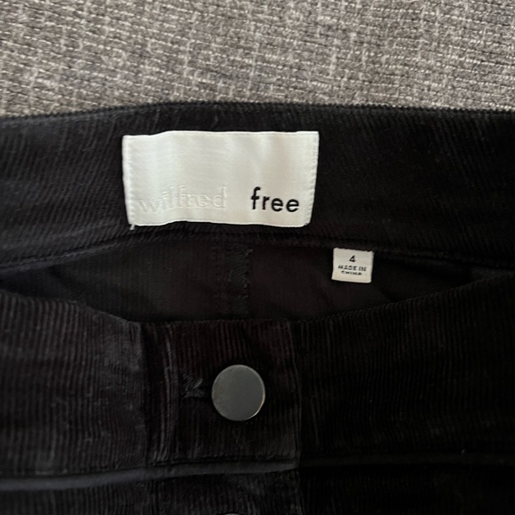 Aritzia Wilfred Free Mini Skirt - Picture 4 of 4